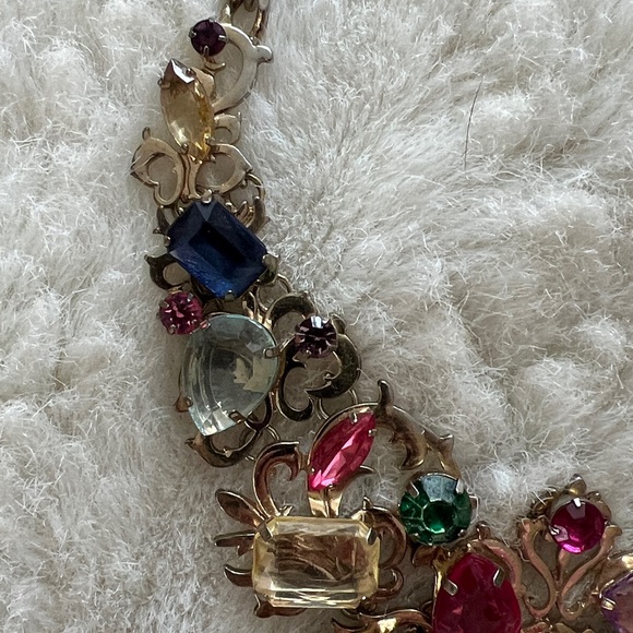 Elegant Multicolor Gemstone Necklace - Picture 7 of 7